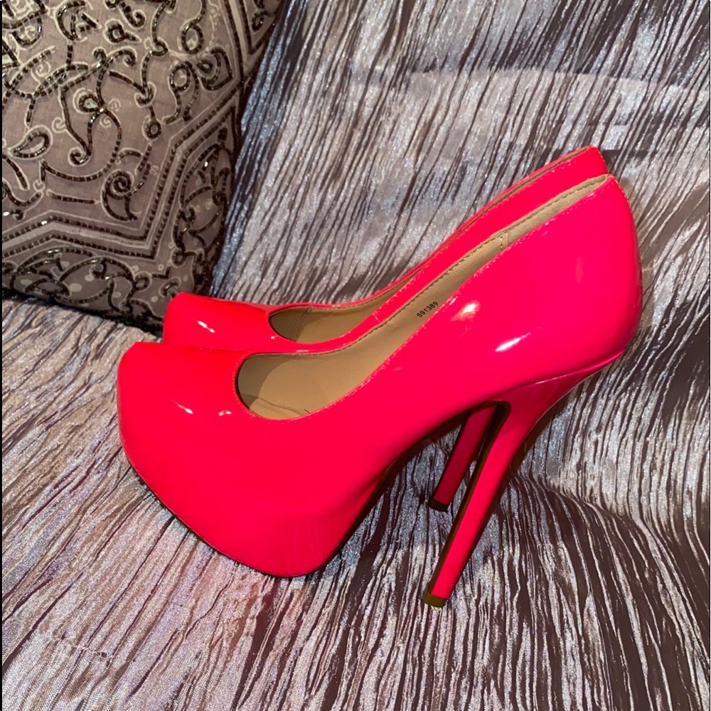 high heels - Picture 4 of 5